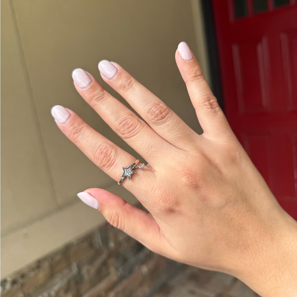 Elegant Silver Star Ring